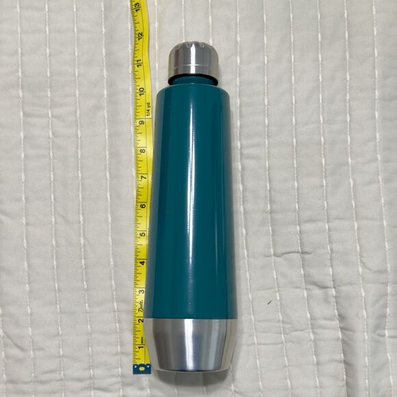 Set Of Water Bottles (3 Stainless And 1 Plastic) - Picture 2 of 4